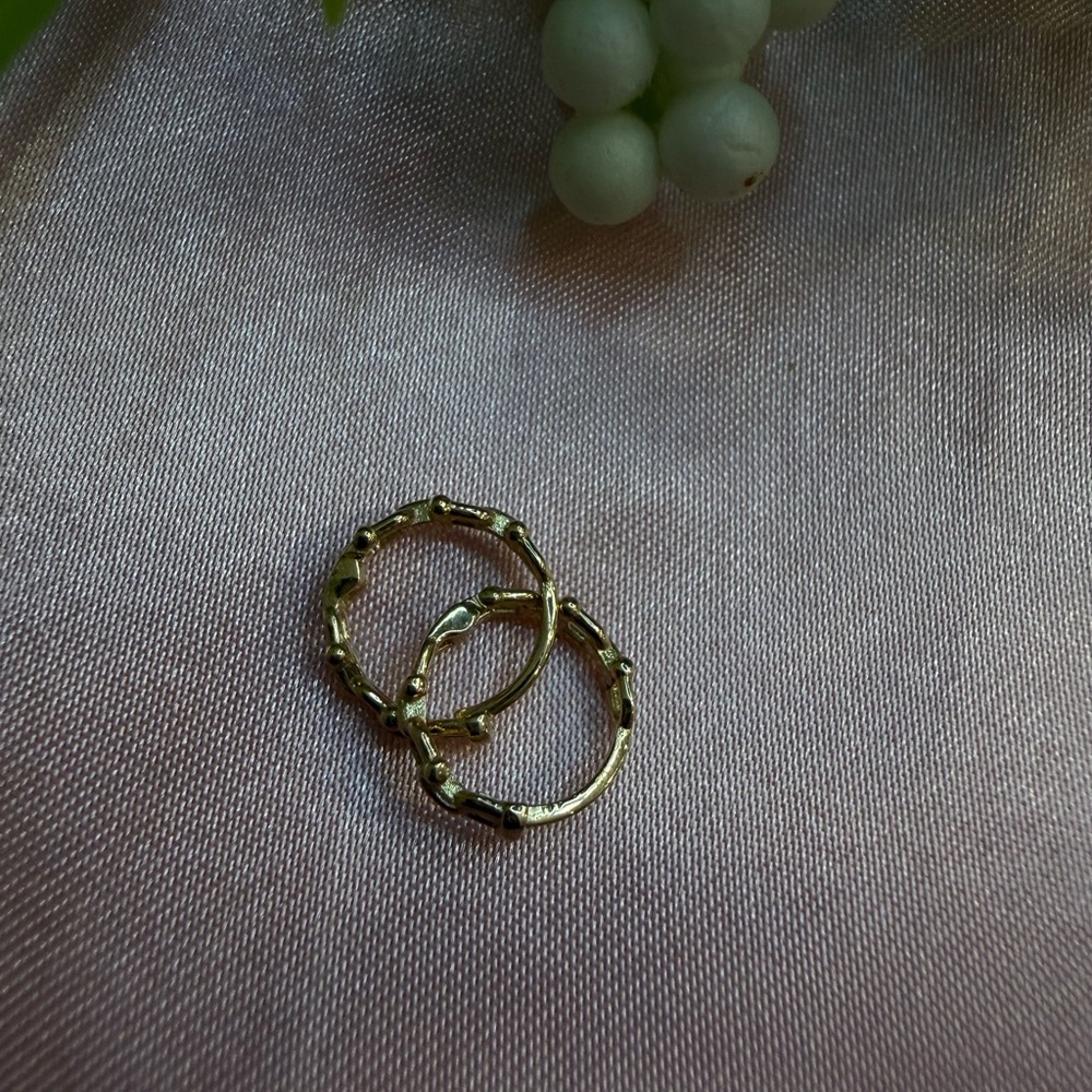 Elegant Gold Hoop Earrings 18 karats gold